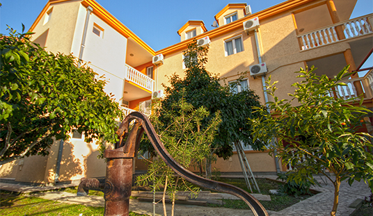 FRONT IMAGE PAGE
